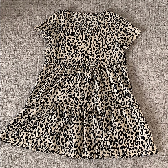 Leaped print sun dress - Picture 2 of 2